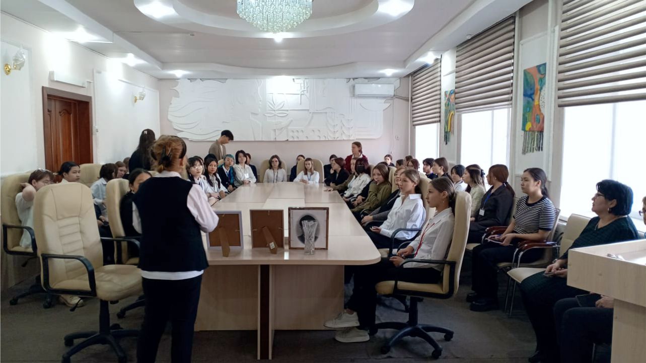 Әдеби кеш суреті 2